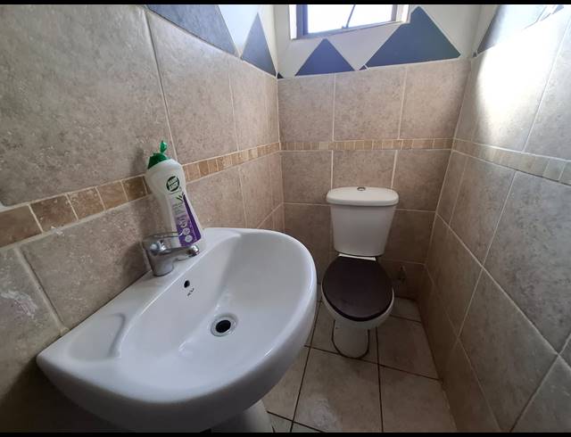 3 BEDROOM HOUSE FOR SALE IN HENLEY ON KLIP